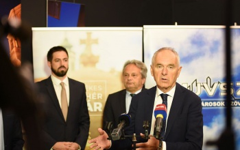 Sikeres az együttműködés a kormány és a megyei jogú városok között