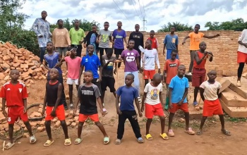 Magyar popslágerrel köszönték meg a segítséget az afrikai gyerekek