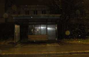 Buszmegállót rongáltak Kaposváron