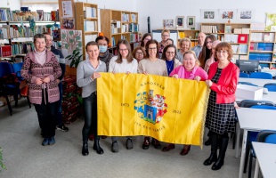 Az Egészségügyi is megkapta a Kaposvár 150 emlékzászlót