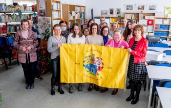 Az Egészségügyi is megkapta a Kaposvár 150 emlékzászlót