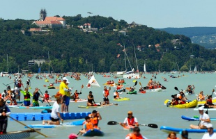 Szombaton lesz a Balaton-átevezés – ha az időjárás is úgy akarja