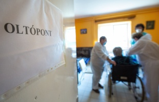 Tovább folytatódott az idősek oltása Somogy megyében