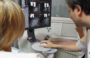 Júliusban is várják a hölgyeket mammográfiás szűrésre