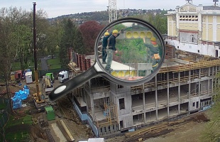 Csiky: tavasz van, nő a ház