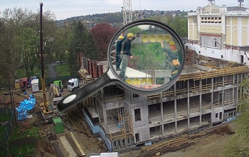 Csiky: tavasz van, nő a ház