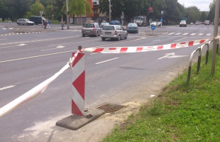 Nini, megjavították a csatornafedelet