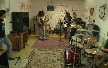 Zenekarok Most: Shakedown