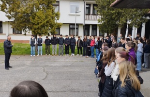 Rendhagyó drogprevenció Barcson
