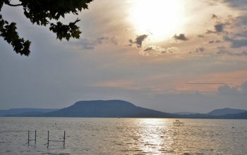 A Balaton vízszintje 124 centi, a víz 23 fokos