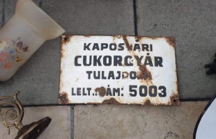 Egy darab kaposvári történelem egy szlovéniai bolhapiacon