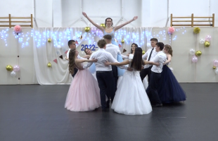 Szalagavató a Lorántffyban – videó