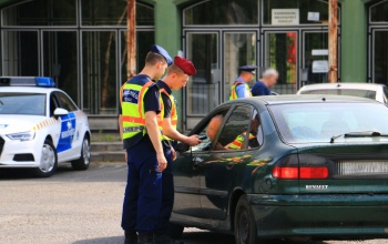 Finn módszerrel ellenőriztek a rendőrök