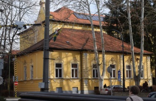 Napelemes kiserőművek a kaposvári önkormányzati létesítményeken