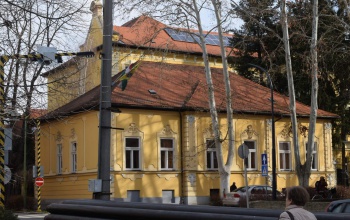 Napelemes kiserőművek a kaposvári önkormányzati létesítményeken