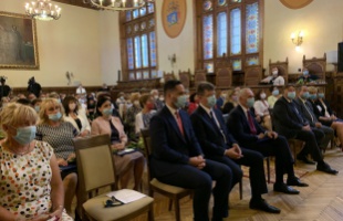 Elindult a 2020/21-es tanév - elismeréseket kaptak a kaposvári pedagógusok