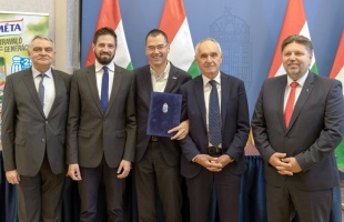 Öt éve kötött megállapodást a kormánnyal a Kométa