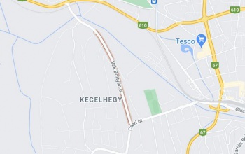 Hármas koccanás a kecelhegyi vasúti átjárónál