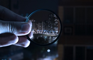 Hordhat kontaktlencsét az, aki allergiás?