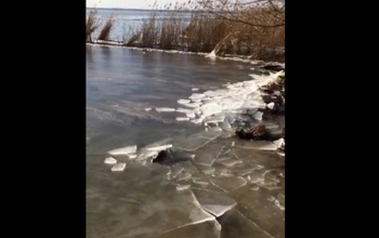 Jégcunami a Balatonon!