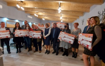 Több mint kétmillió forintért keltek el a torták a Slendy Pékség árverésén