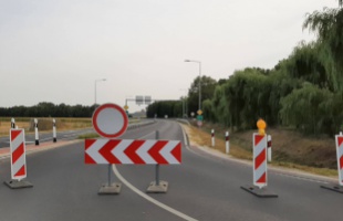 Lezárták a 67-es út szakaszát, a régi útra terelik a forgalmat