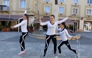 Magyar video ugrókötéllel, megőrjíti a világot