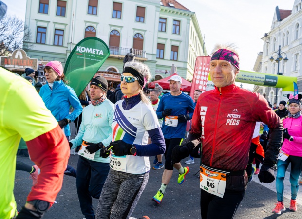 Mintegy hétszázan vágtak neki Kaposvár dombjainak - fotók