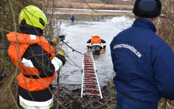A jégről mentést gyakorolták a kaposvári tűzoltók