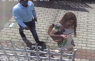 A rendőrség keresi a képen látható férfit és nőt