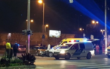 A kaposvári Meki előtt karamboloztak, sérültek is vannak