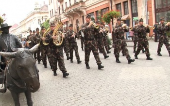 Zene világnapja a Kaposvár Helyőrségi Zenekarral