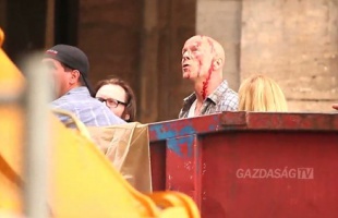 Bruce Willis több mint 10 milliárdot hozott az országnak