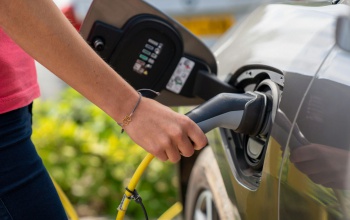 Megugrott az érdeklődés az elektromos autók iránt a hazai piacon
