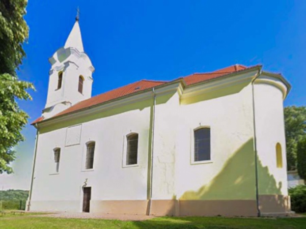 95 éves lenne Kiss József plébános