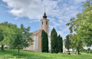 Rendhagyó szőlőhegyi bemutatót rendeztek Kéthelyen