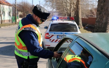Elfogták a rendőrök az eltiltás hatálya alatt ittasan vezető férfit