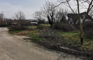 Már csinosítják a Gólyahír utca elején található területet