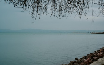 Egy hónapja nem mozdul a Balaton vízszintje