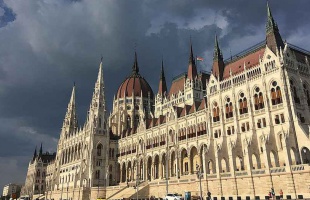Hétfőn kezdődik az őszi ülésszak