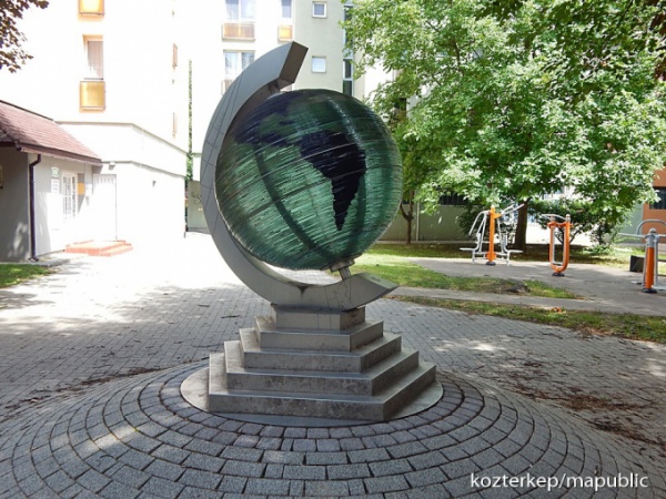 Tíz éve újult meg a Honvéd utcai tömbbelső