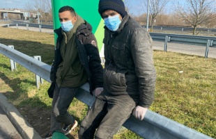 Szabadnapos rendőr fogta el az illegális határátkelőket