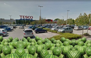 Eljárást kezdeményez a NAK a TESCO ellen a túl olcsó dinnye miatt