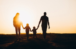 Még az iskolakezdés előtt kapnak pénzt a kormánytól a gyermekes családok