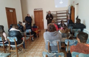 Büssübe látogattak a rendőrség prevenciós szakemberei