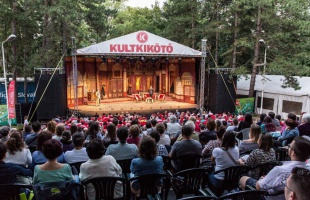 Rengeteg előadással vág neki a nyárnak a Kultkikötő