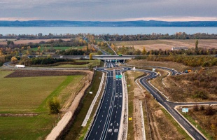 Szeptembertől nem kell kényelmi díjat fizetni az online vásárolt autópálya-matricák után
