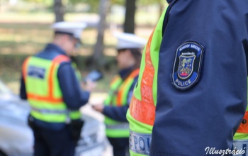 Jogsi nélkül autókázott a niklai sofőr
