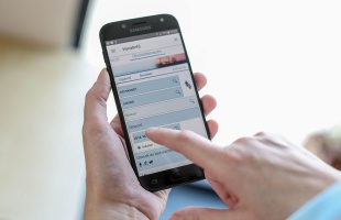 Négy év alatt sokszorosára nőtt az automatákból és az interneten vonatjegyet váltók száma