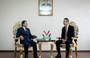 Szijjártó Péter: Szoros együttműködésre van szükség a békepárti országok között